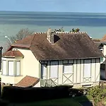 Prázdninový dům Maison Vue Proche Deauville Et
