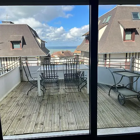 Maison Vue Proche Deauville Et Dom wakacyjny Bénerville-sur-Mer